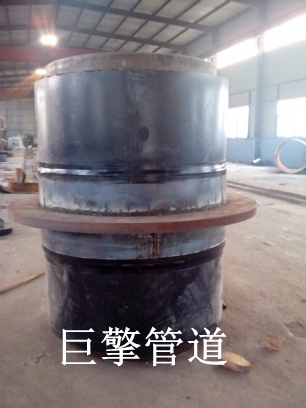 钢套钢保温弯头7
